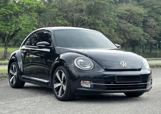 2012 Volkswagen BEETLE 2.0 TSI (A) - 1