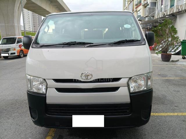 2017 Toyota HIACE 2.5 (M) Semi Panel Van - 2