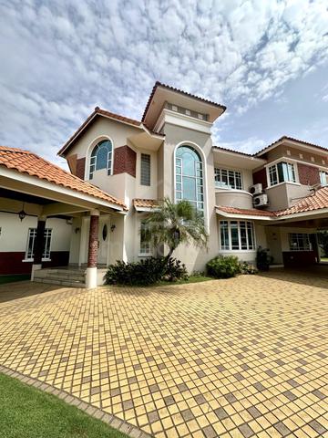Freehold 2 Storey Bungalow at Taman Canning For Sales 1