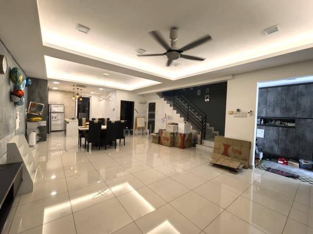 Fully Reno Extend Furnish Facing Open Parklands Klang 2 Storey House 1