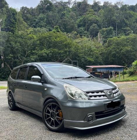 2010 Nissan GRAND LIVINA 1.6 PREMIUM/LUXURY (A) - 1