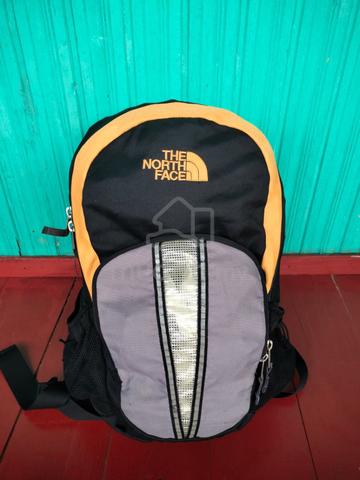 TNF Backpack - photo 4 of 4