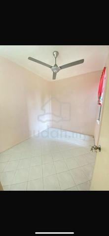 Flat Taman Desa Cheras (Blok 1 3 5 7) 1