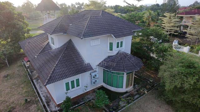 Banglo Besut Terengganu 1
