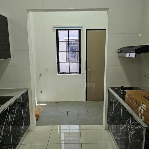 Eco Meadows Ecoworld 2 Storey Terrace House Guarded Simpang Ampat Rent 1