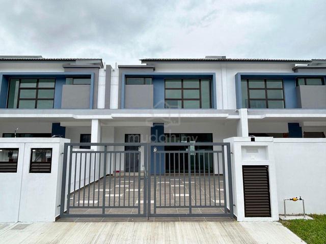 Taman Austin Duta 4 Full Loan Value 850k Endlot 24x70 Ori Brand New 1