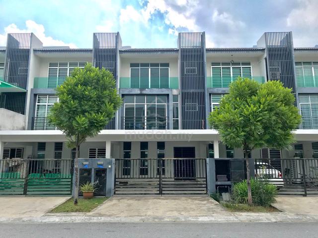 TERMURAH ‼️ Three Storey Bangi Avenue 7 Kajang Bangi 1