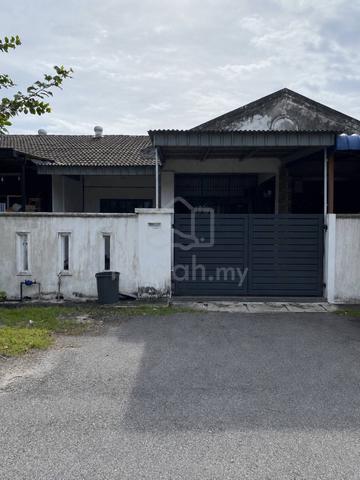 Facing Open Terrace Taman Klang Perdana 1