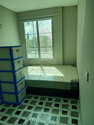 private ( SINGLE ) room for rent 1