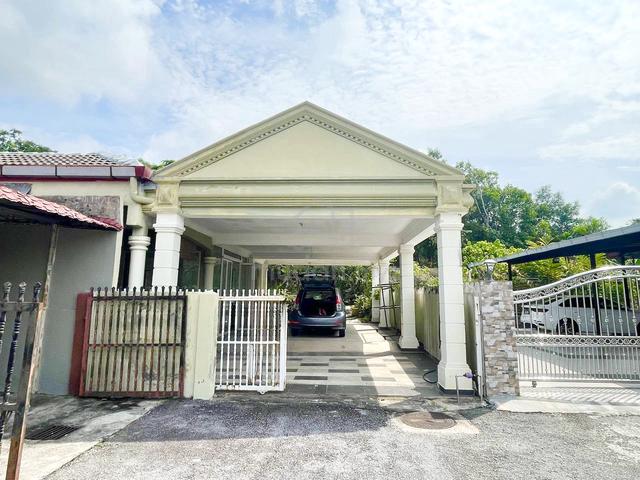 RENOVATED Semi D 1 Tingkat Taman Desa Ixora Senawang 1