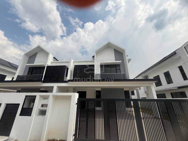 Setia tropika Auri 2 storey Semi D house For Sale Brand New House 1