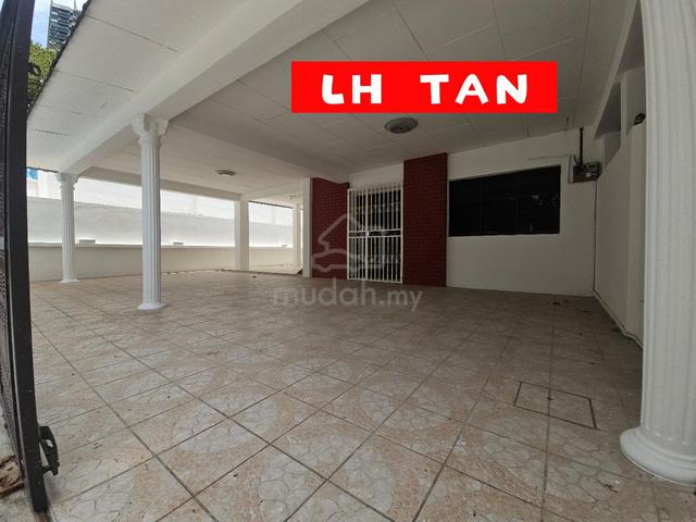 Taman Brown 2sty Semi-D corner unit newly refurbished whole unit 1