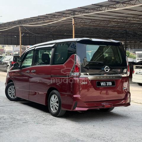 Nissan Serena 2.0(A)Premium⭐ Leather⭐Senang Loan - 4