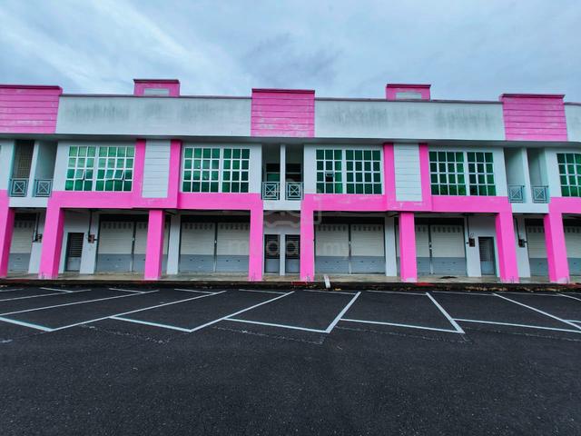 shoplot in arau for rent 1