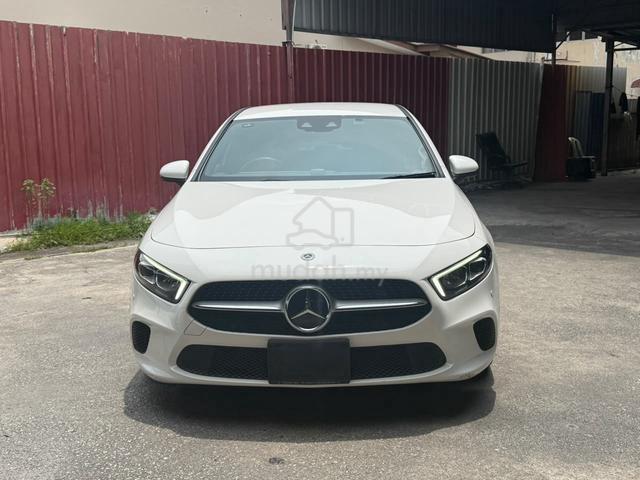 2021/25 Mercedes Benz A180 1.3 TURBOAMG LOAN KEDAI - 2