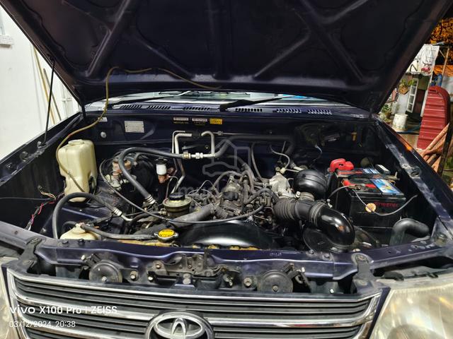 2003 Toyota UNSER 1.8 LGX (M) - 3