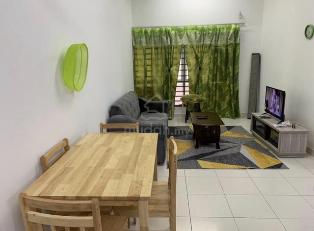 Bilik D’Camelia Court Nilai Disewa 1