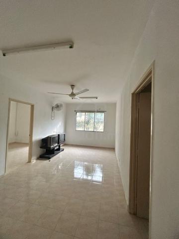 Permai Lake View Apartment 1