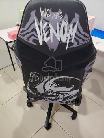Carousel Image