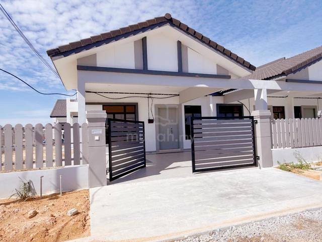 Current Price ! Freehold Full Loan Single Storey 22x70sqft Jasin Mydin 1