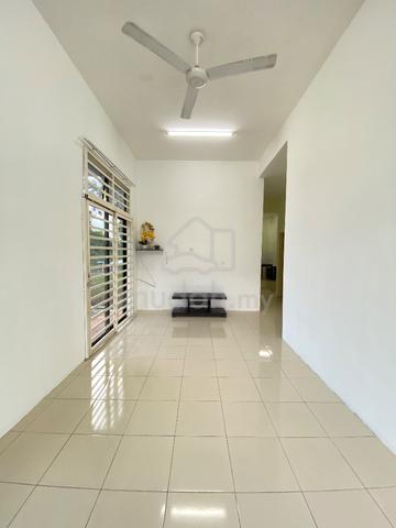Bukit setongkol single storey Corner lot House for rent. 1