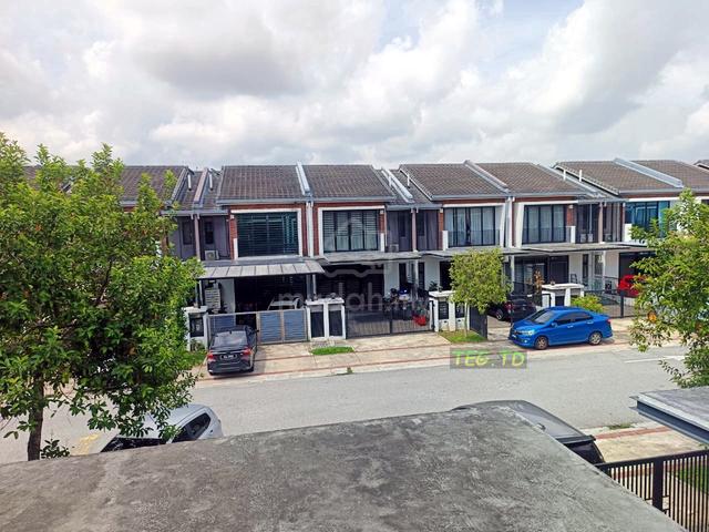 2 Storey house Elmina Valley 1 Elmina Shah Alam 2 mins to Elmina Lake 1