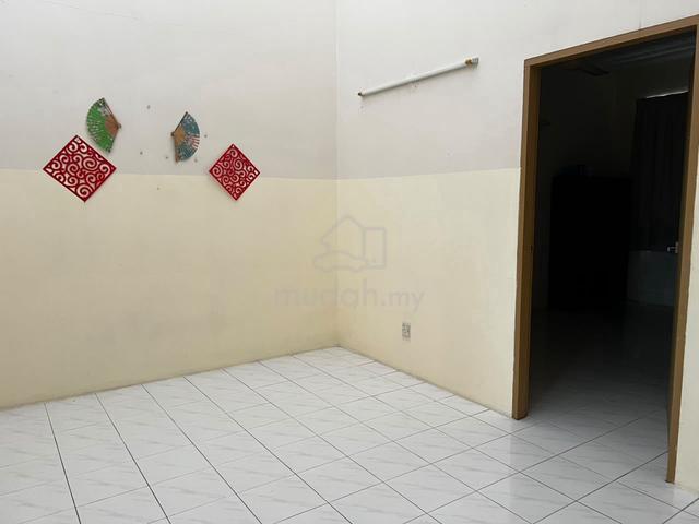 Double Storey  terrace at Sg Batu,  Bayan Lepas for rent 1