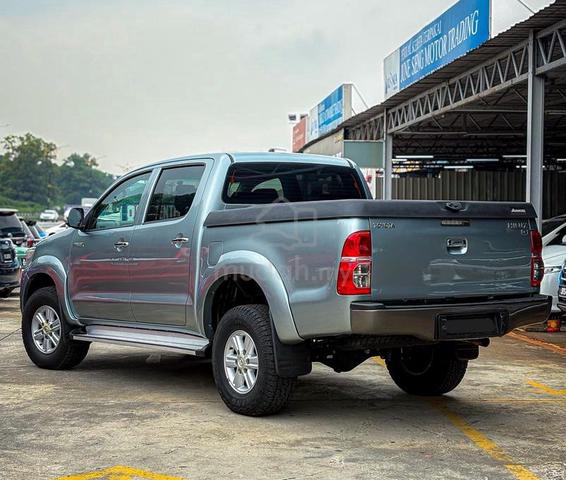 2014 Toyota HILUX 2.5 (A) - 3