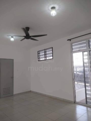Taman Nuri Sentosa (townhouse bawah) 1