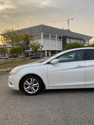 2011 Hyundai SONATA 2.0 THETA II HIGH SPEC YF (A) - 4