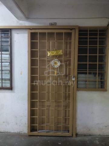 Pangsapuri Seri Nilam (Ampang) 1