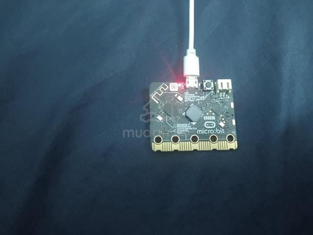 2x BBC micro:bit V2 Second Hand - photo 3 of 5