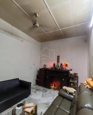 Terrace house-Jln Kapar batu 4 3