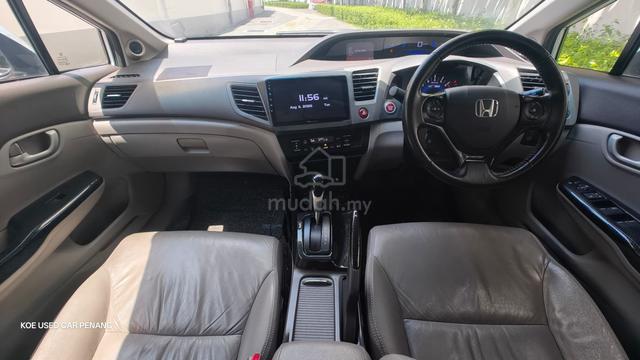 Honda civic 1.5 HYBRID  - 4
