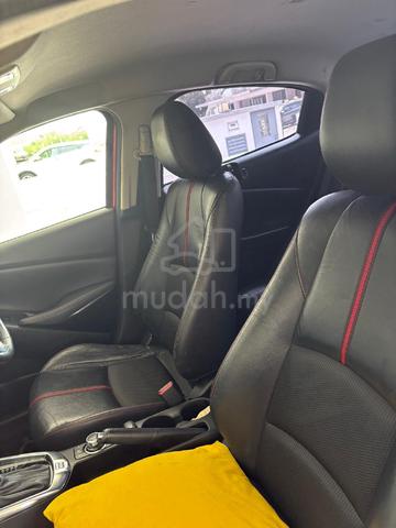 2015 Mazda 2 1.5 VR FACELIFT (A) - 5