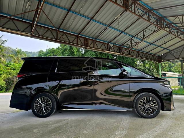 BLACK LEATHER 2025 Toyota VELLFIRE 2.4 Z PREMIER - 5