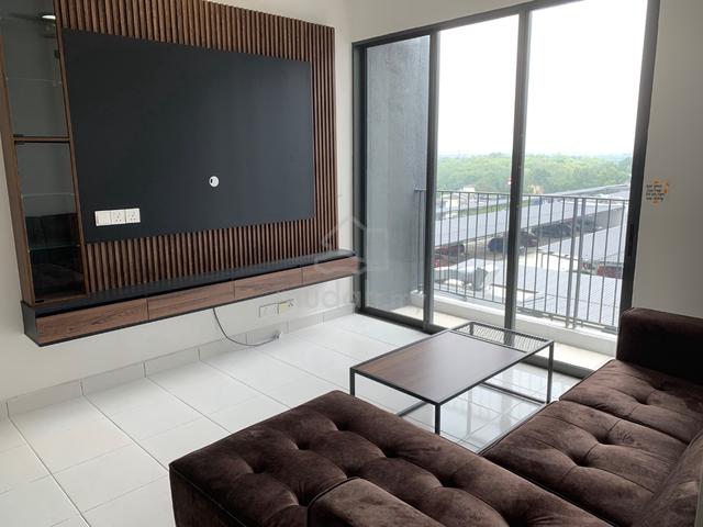 E Island Lake Haven 1