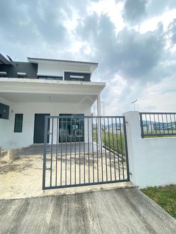 [Corner Lot] 2 Storey Semi D Taman Scientex Rawang Anggun Kota Emerald 1
