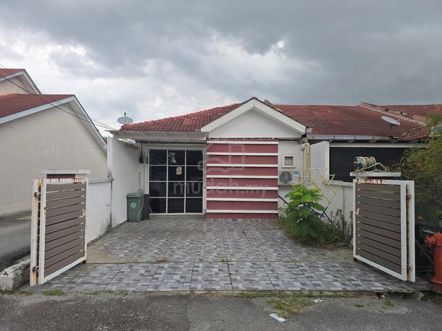 END LOT Single Storey Terrace Taman Pinggiran Cyber,Cyberjaya 1
