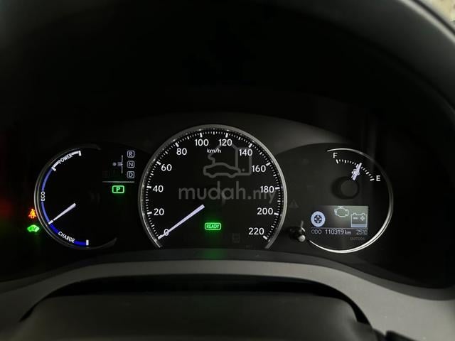 SPORTY💥2013 Lexus CT200 1.8 H LUXURY (HYBRID) - 5