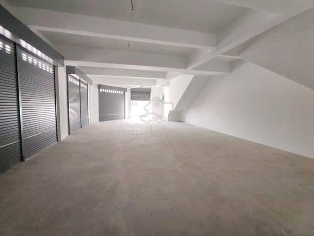 Bandar Bukit Raja Klang Ground Floor Corner Shoplot for Rent 1