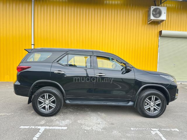 2023 Toyota FORTUNER 2.4 VRZ MY21 (A)4X4 FULL LOAN - 5