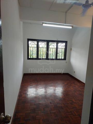 Lestari putra 2 storey , seri Kembangan 1