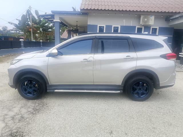 2020 Perodua ARUZ 1.5 X (A) - 1