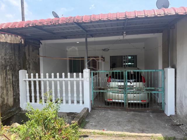 Single Storey Intermediate Terrace at Taman Samarindah Samarahan 1