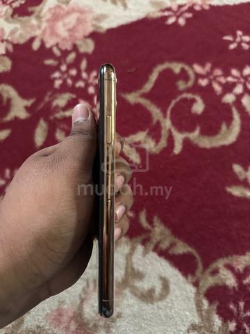 iphone 11promax 256gb - photo 3 of 6