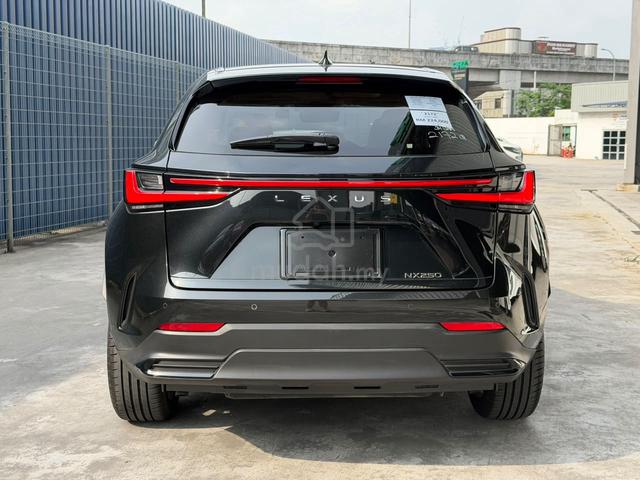 2023 Lexus NX 250 2.5 Version L Sunroof Power Seat - 3