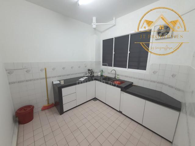Petaling Indah Condominiums 1