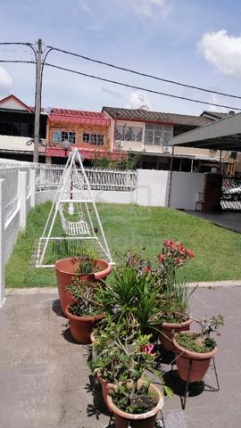 2 rooms available for rent (120 sq ft) 1
