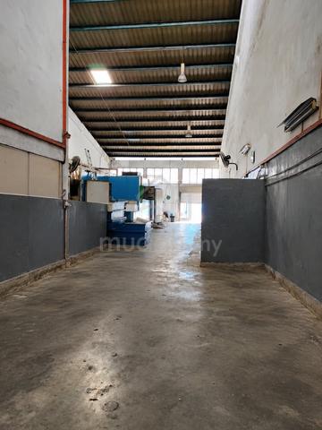 Taman Ungku Tun Aminah 1.5 Storey Factory with Cold Rooms, Skudai 1